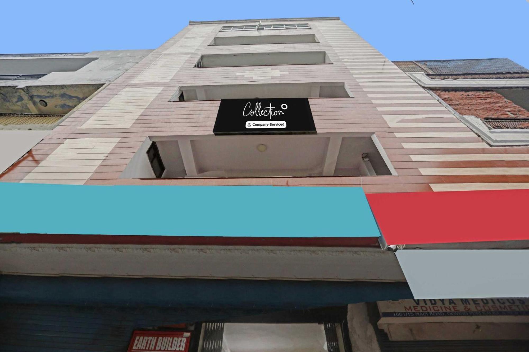Hotel Super Collection O Kalkaji Delhi Formerly Pragya Palace 2*